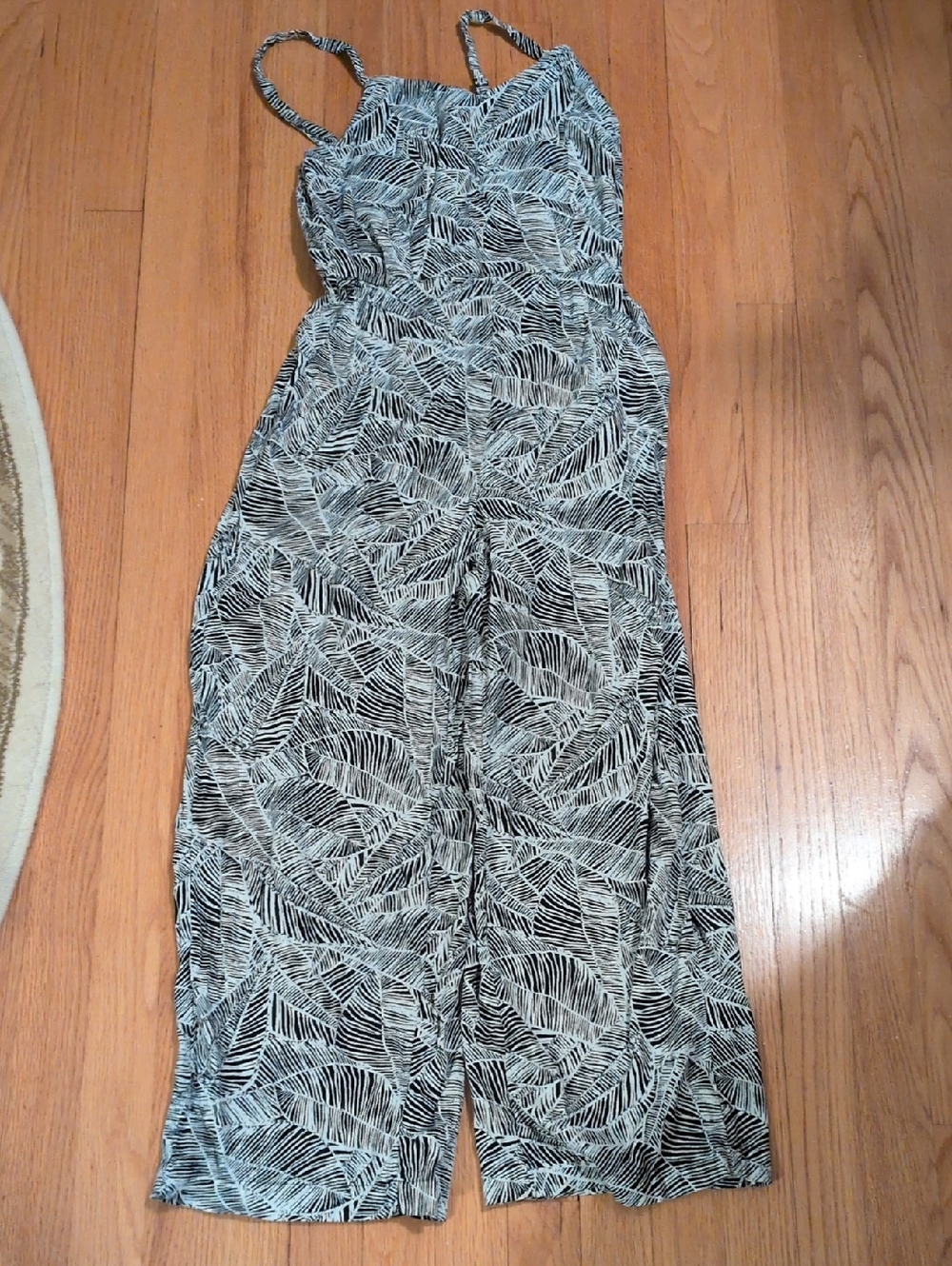 Old Navy Black and White Printed Jumpsuit